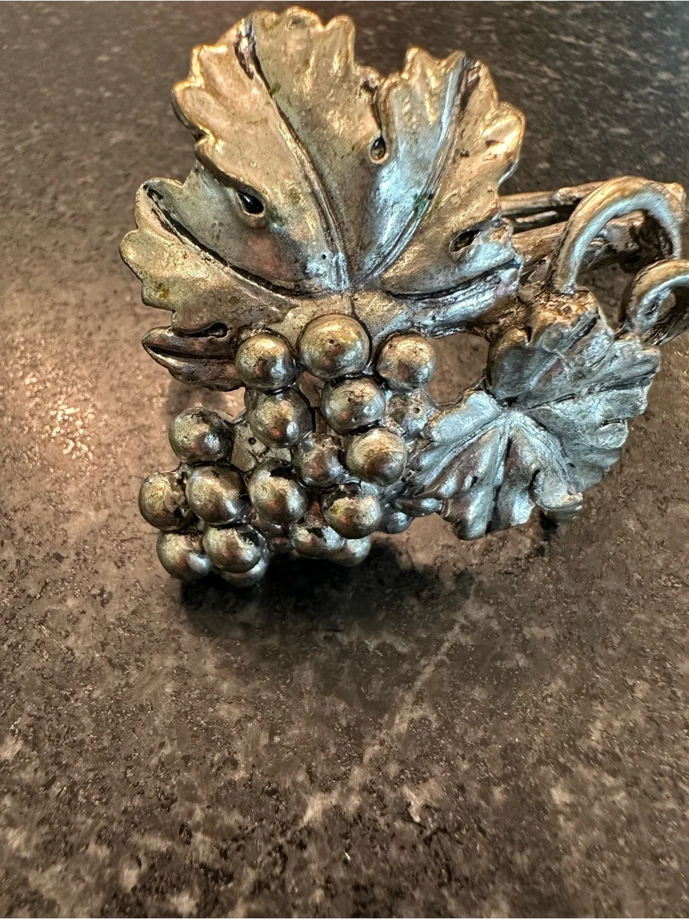 Arthur Court Silver-Tone Grape Cluster Napkin Rings, Set of 4